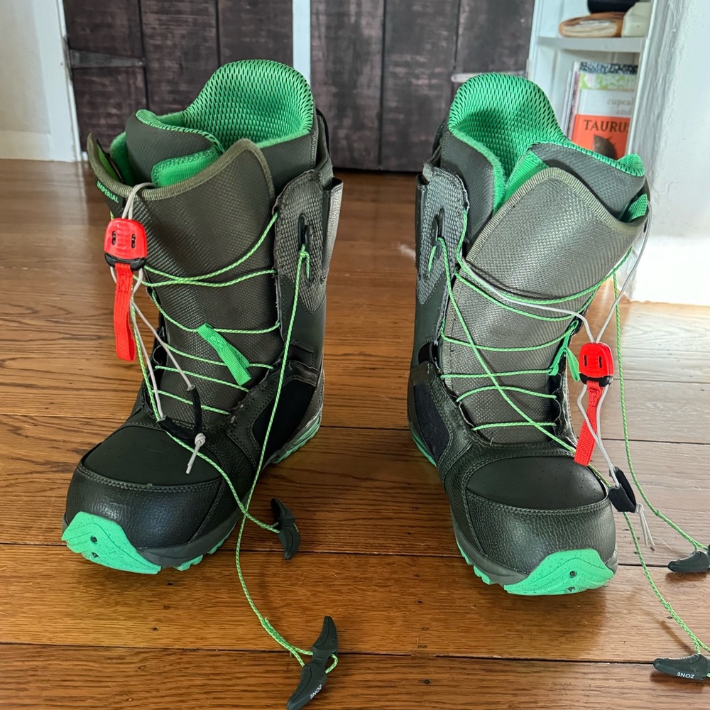 Men’s Burton Snowboard Boots - Size 11